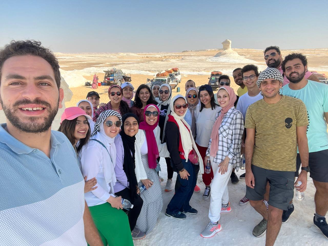 الصحراء البيضاء والسوداء 🌞⛺ 🪨 White & Black Desert